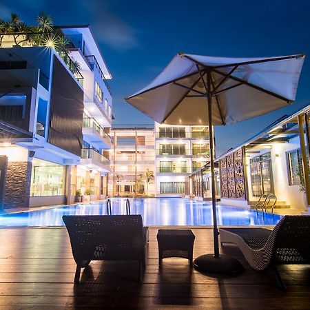 Hotel The Peak à Chanthaburi Extérieur photo