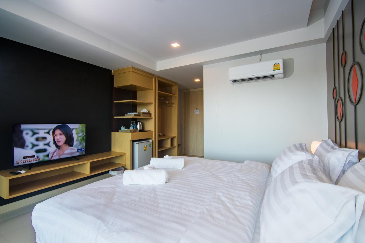 Hotel The Peak à Chanthaburi Extérieur photo