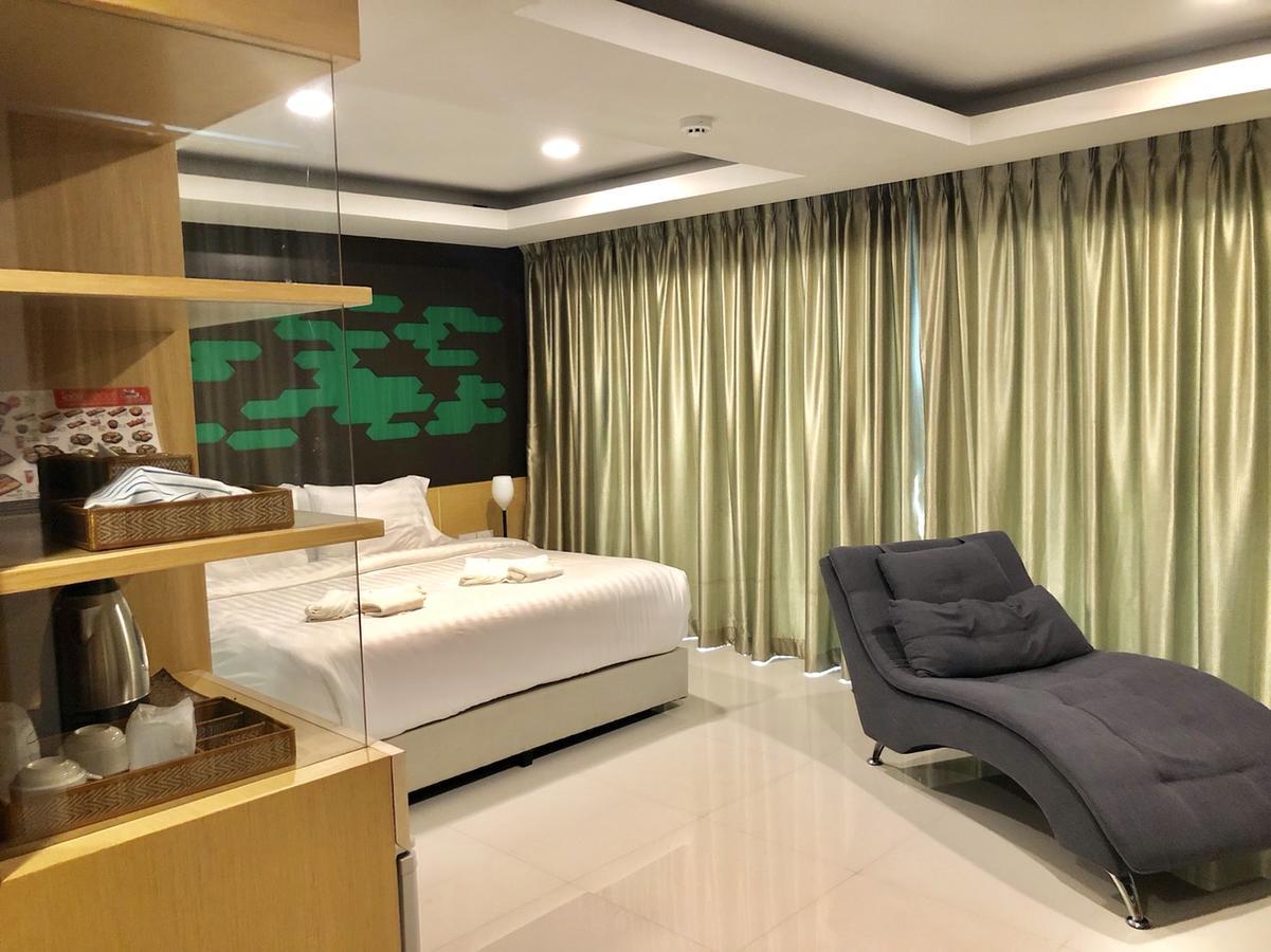 Hotel The Peak à Chanthaburi Extérieur photo