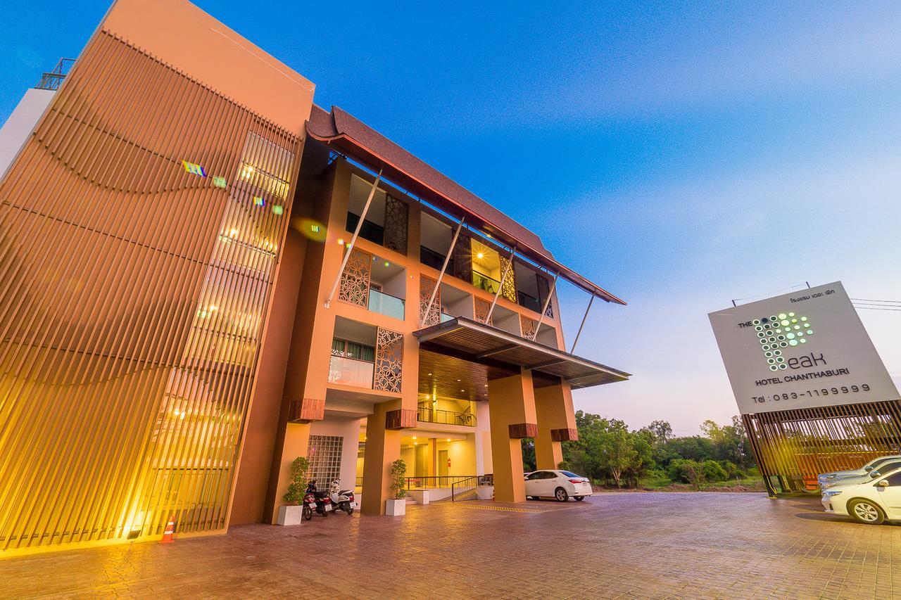 Hotel The Peak à Chanthaburi Extérieur photo